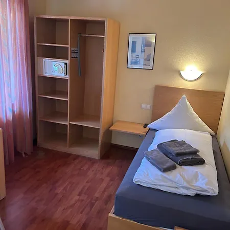 Bad Bruckhaus Erlebnishotel * فالدزهوت-تينغن