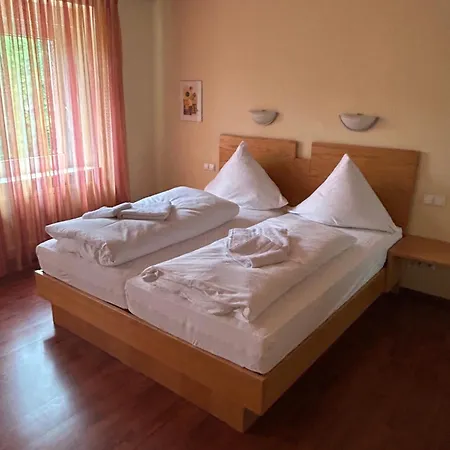 Bad Bruckhaus Erlebnishotel فندق