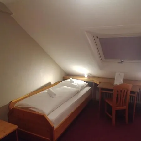 Bad Bruckhaus Erlebnishotel فندق *