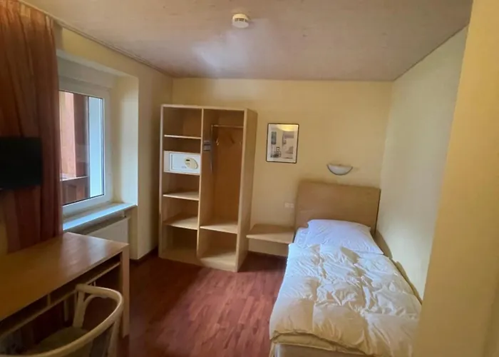 Bad Bruckhaus Erlebnishotel 호텔 발드슈트티엔겐