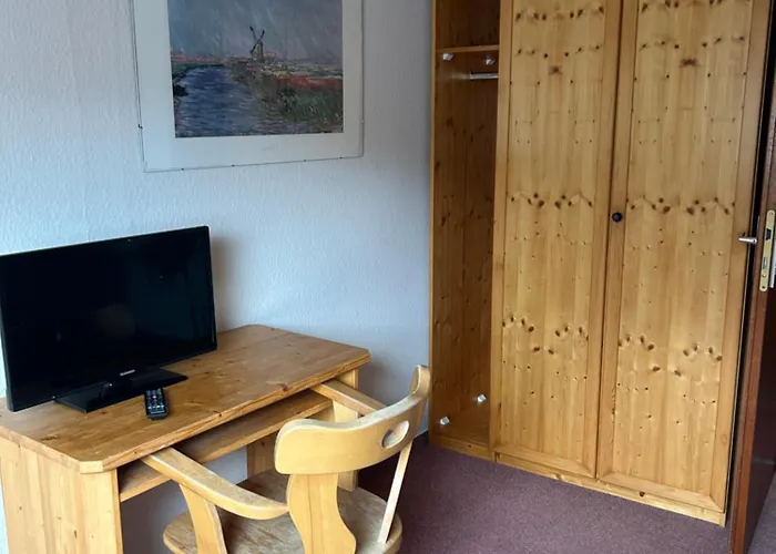 Bad Bruckhaus Erlebnishotel * 발드슈트티엔겐