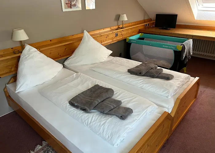 Bad Bruckhaus Erlebnishotel * 발드슈트티엔겐