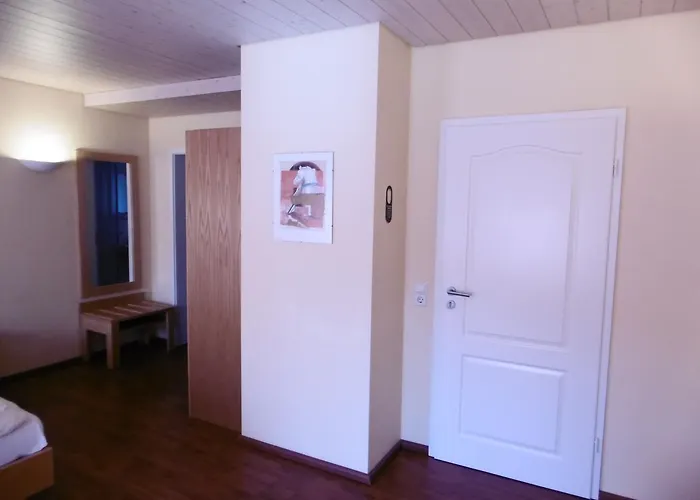 Bad Bruckhaus Erlebnishotel * 발드슈트티엔겐