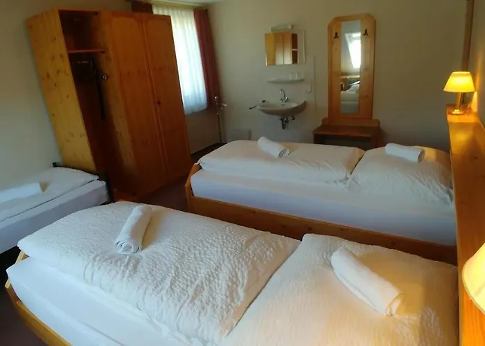 Bad Bruckhaus Erlebnishotel 발드슈트티엔겐